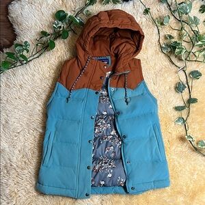 Patagonia W's Bivy Hooded Vest- Mushroom